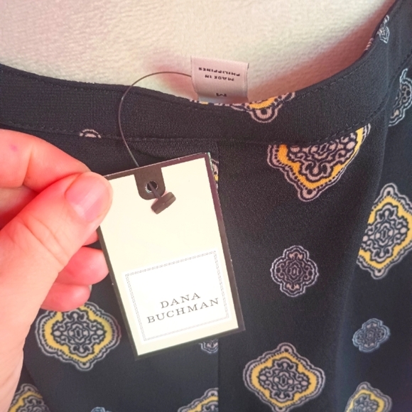 Dana Buchman Ladies Black & Gold Geometric Pattern Sleeveless Blouse (NWT!) - Picture 7 of 9